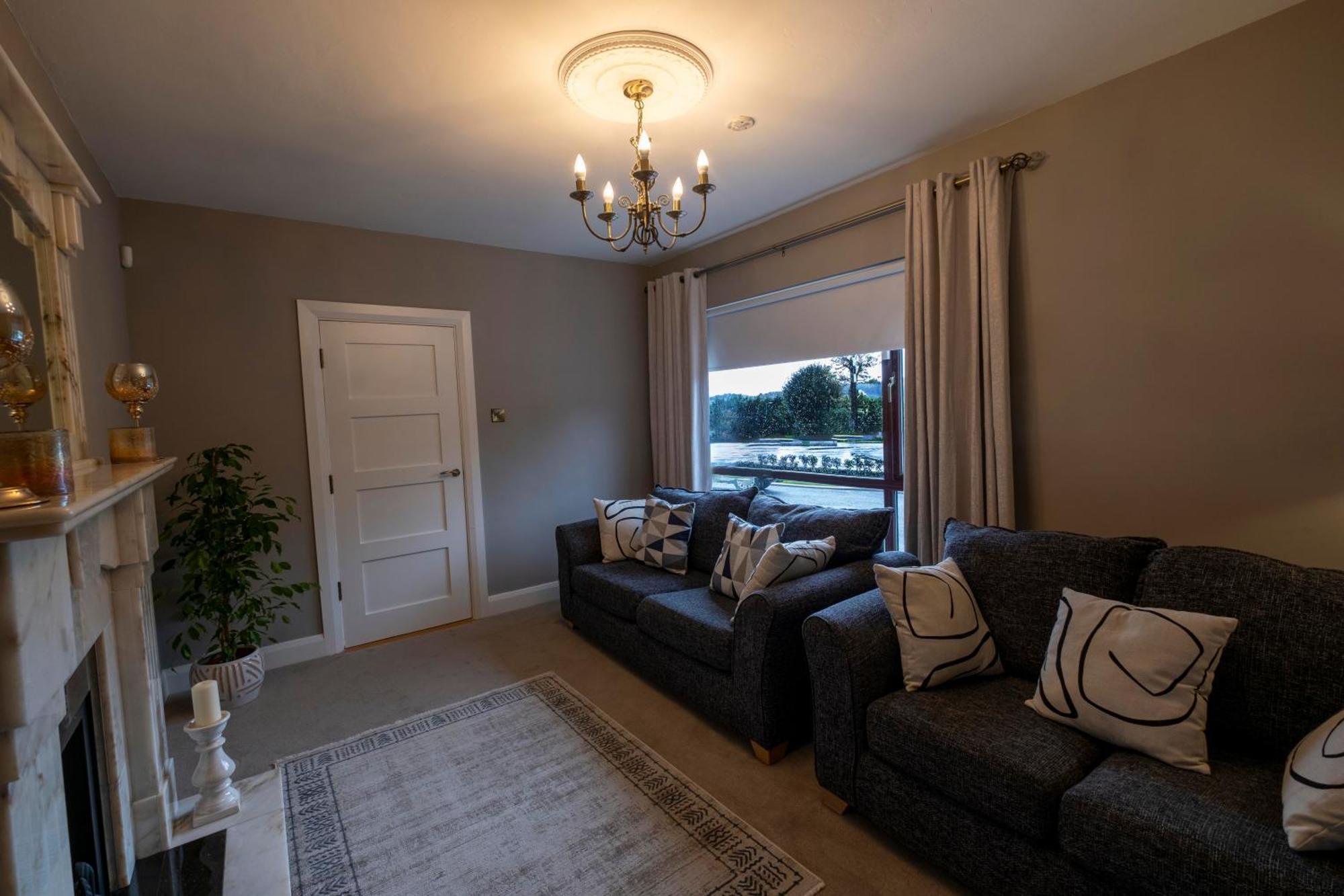 The Hillcrest, Luxury Accommodation In Castleblayney Town Dış mekan fotoğraf